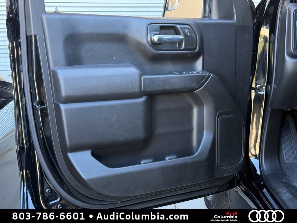 Used 2021 Black Chevrolet Custom image 19
