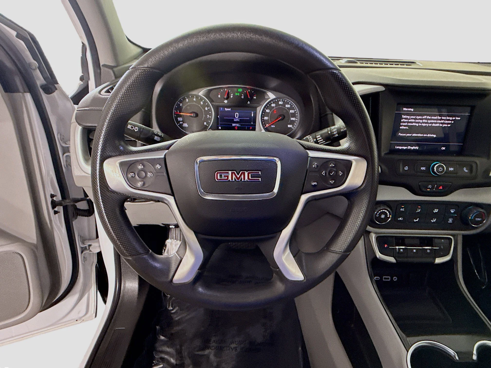 Used 2022 Summit White GMC SLE image 9