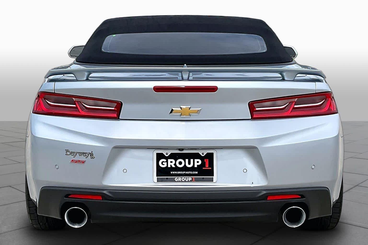 Used 2018 Arctic Blue Metallic Chevrolet 2SS image 5