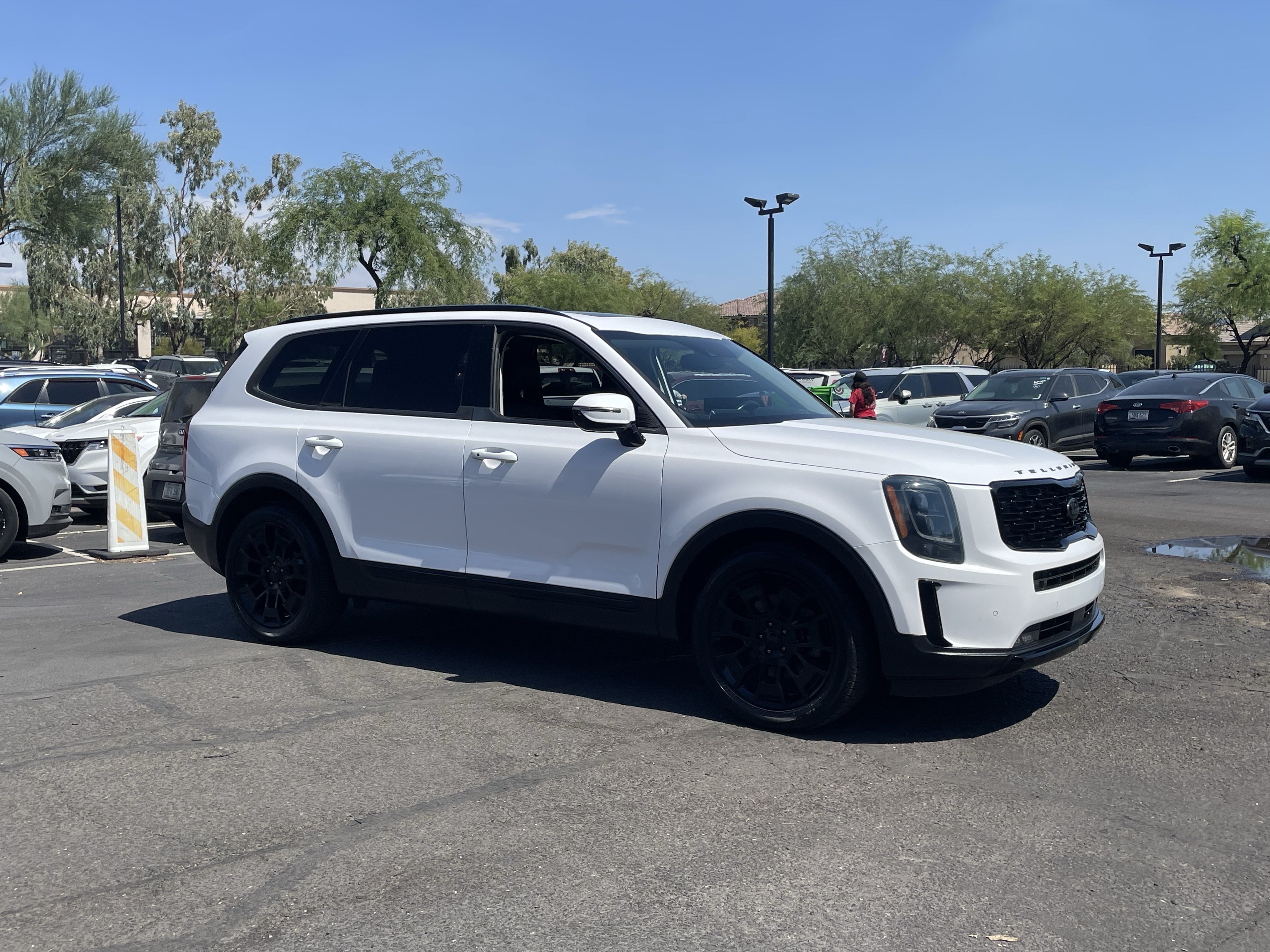 Used 2021 Glacial White Pearl Kia SX image 31