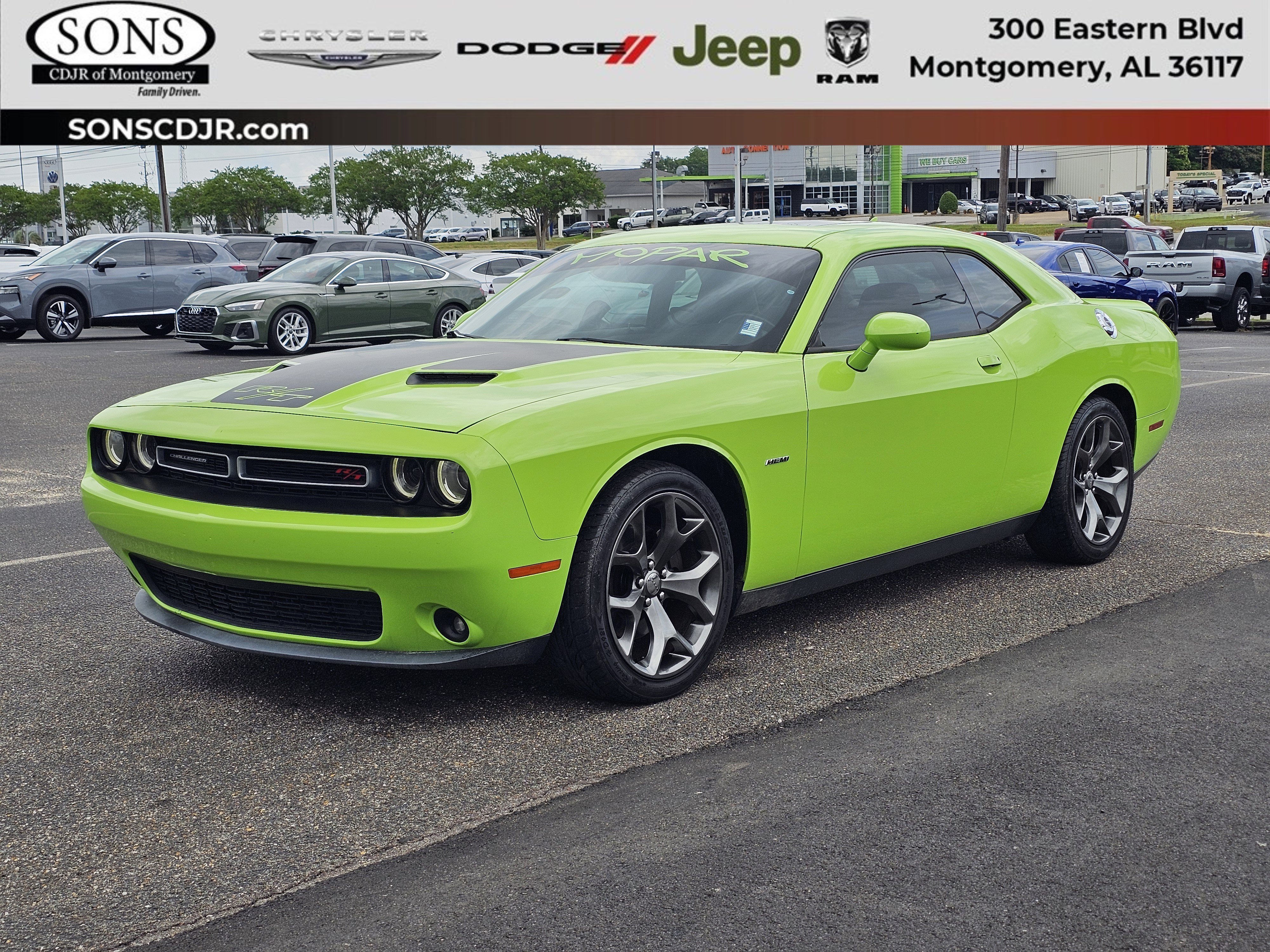 2015 Dodge Challenger R/T Plus's photo