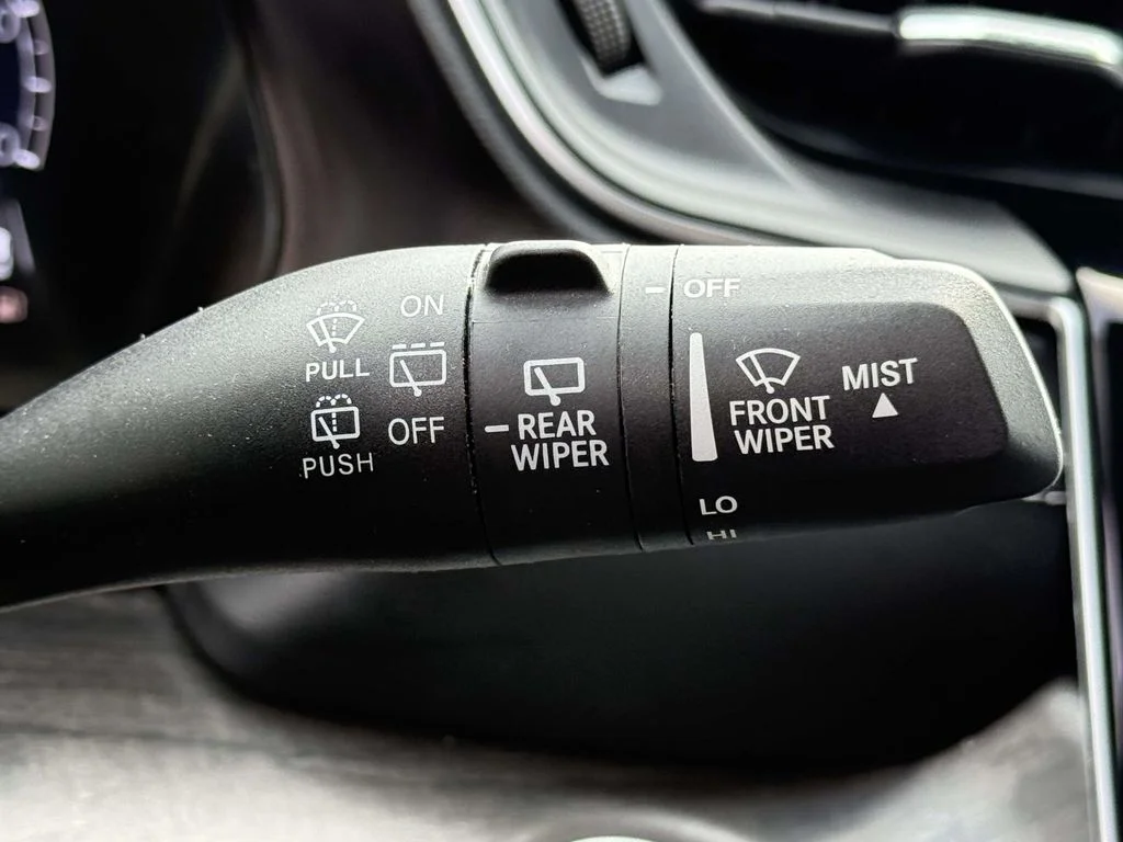 Used 2023 White Jeep Limited image 26