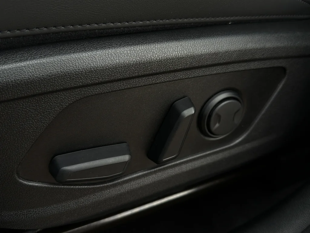 Used 2026 Ebony Black Kia EX image 10