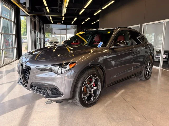 2024 Alfa Romeo Stelvio