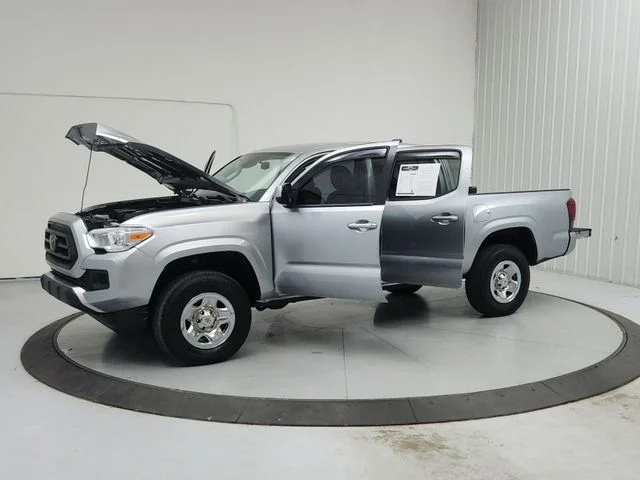 Used 2022 Silver Toyota SR image 11