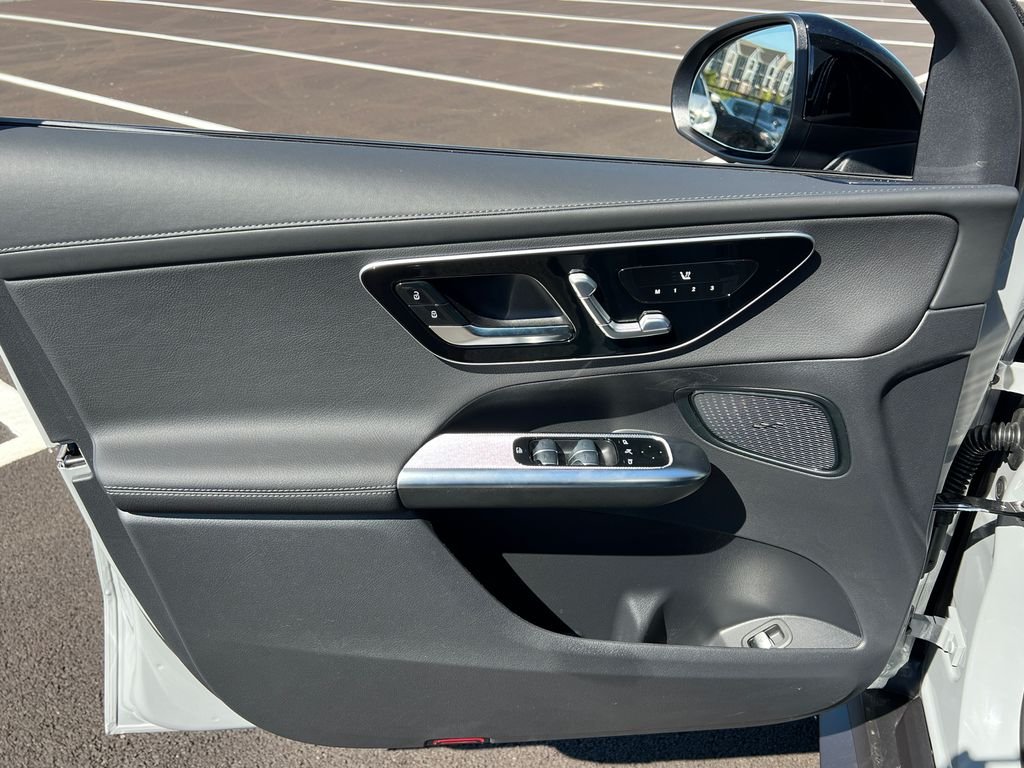 New 2026 MANUFAKTUR Alpine Grey Mercedes-Benz GLC300 image 10