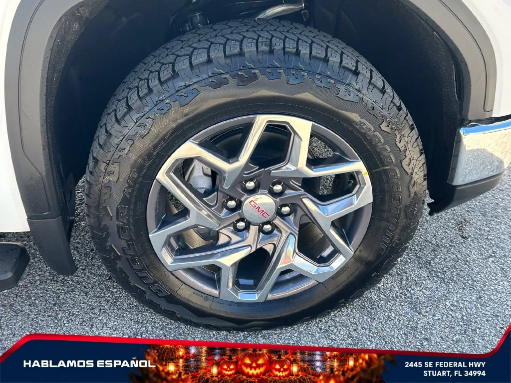 New 2026 Summit White GMC SLT image 21