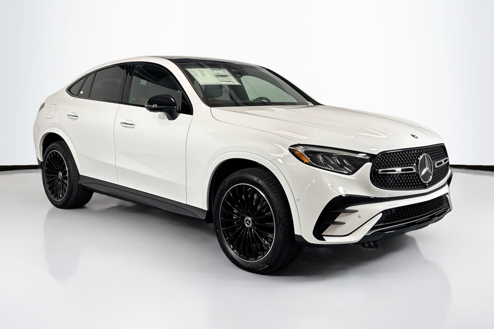 New 2026 Polar White Mercedes-Benz GLC 300 image 3