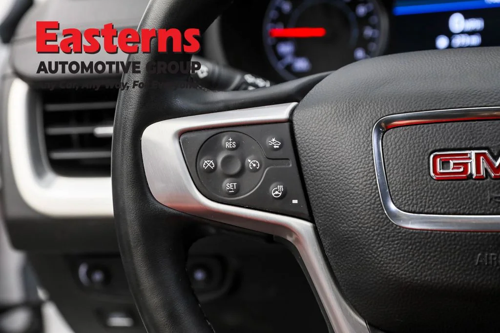 Used 2024 White GMC SLT image 15