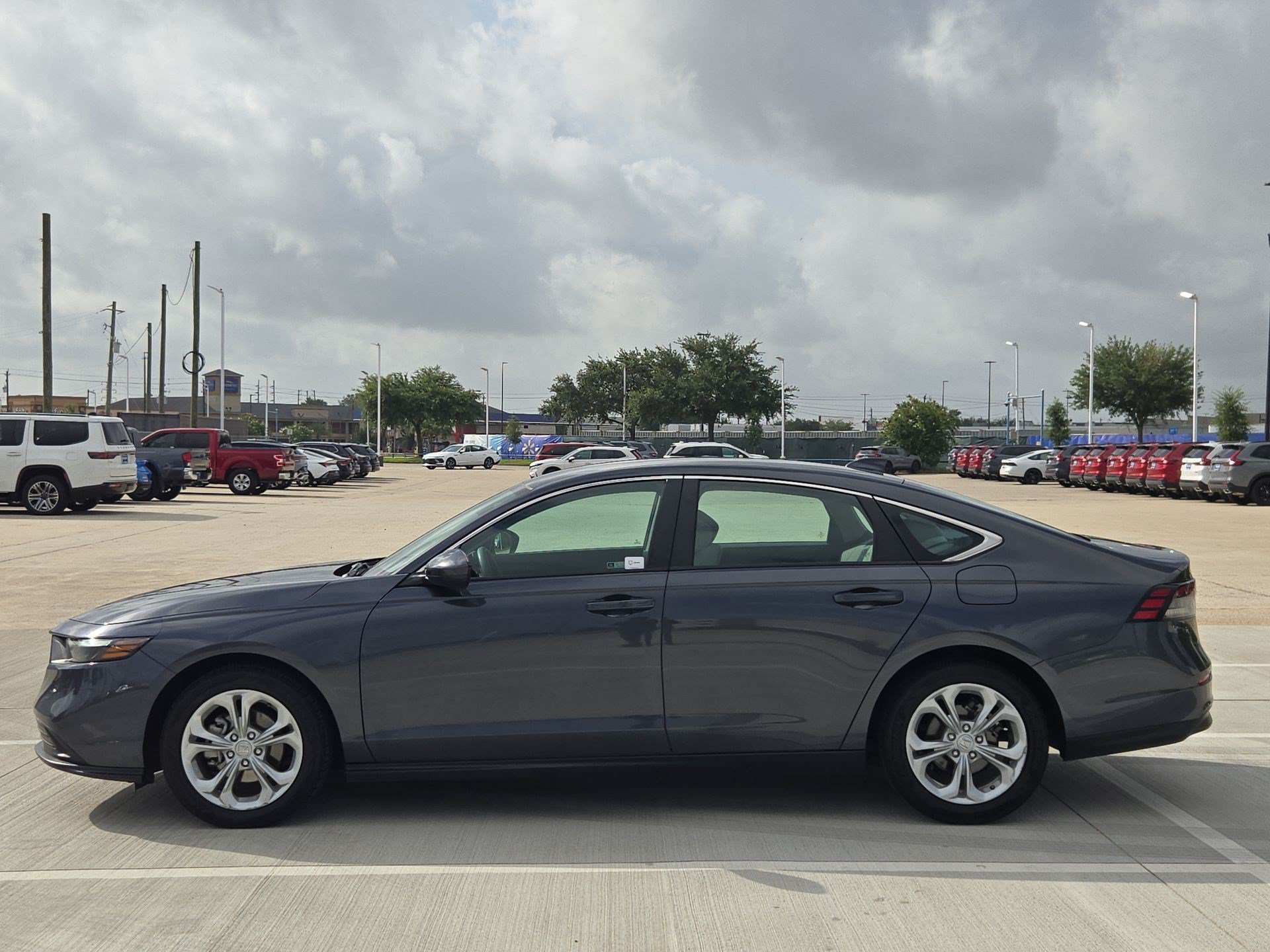 2024 Honda Accord LX - Photo 37