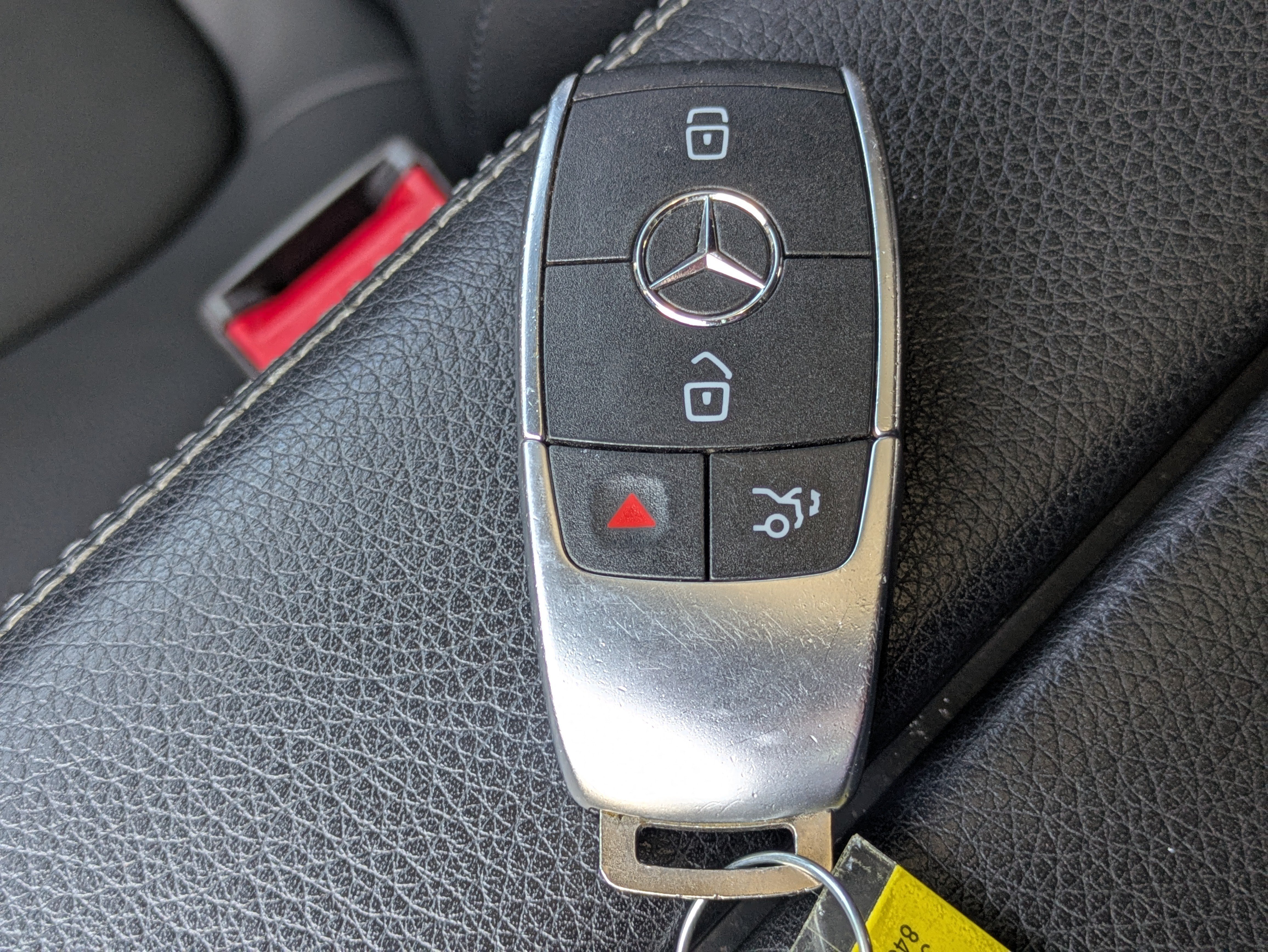 Certified Used 2021 Denim Blue Metallic Mercedes-Benz GLB 250 image 27