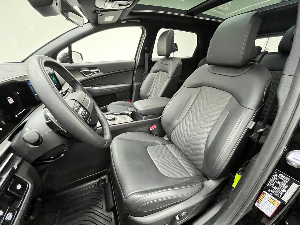 Used 2026 Black Kia X-Line image 22