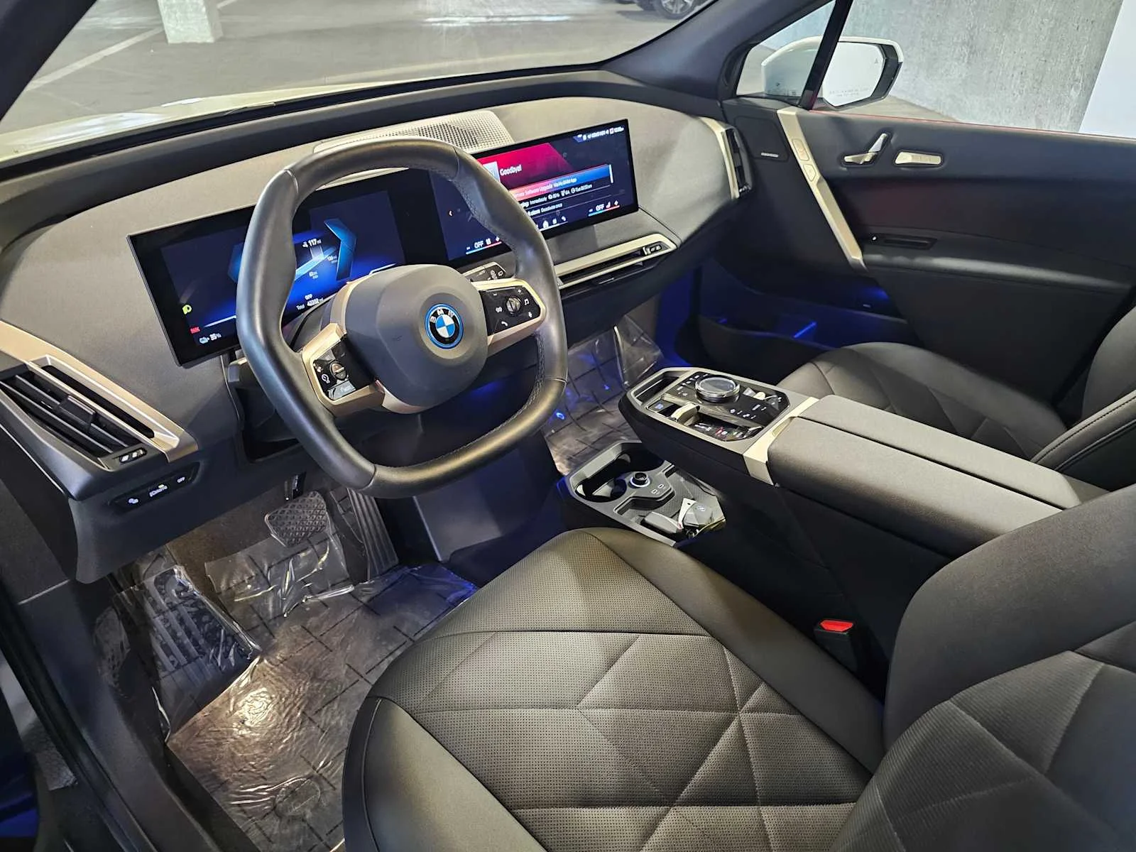 Certified Used 2024 Mineral White Metallic BMW xDrive50 image 2