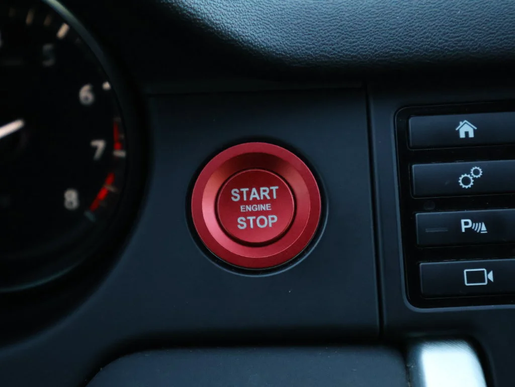 Used 2019  Land Rover  image 28