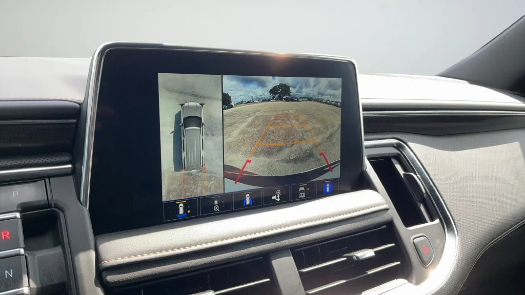 2024 GMC Yukon AT4 - Photo 12