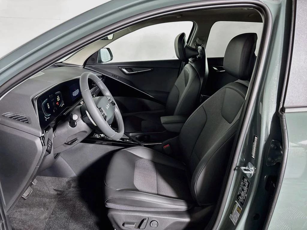New 2026 Cityscape Green Kia EX image 11