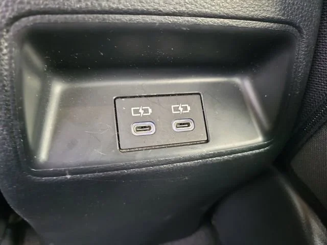 2023 Toyota Corolla LE - Photo 11
