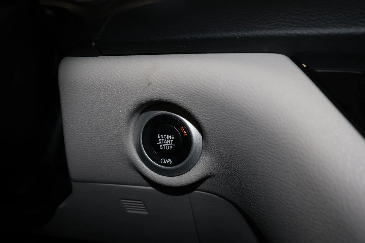 2024 Chrysler Pacifica Touring L - Photo 14