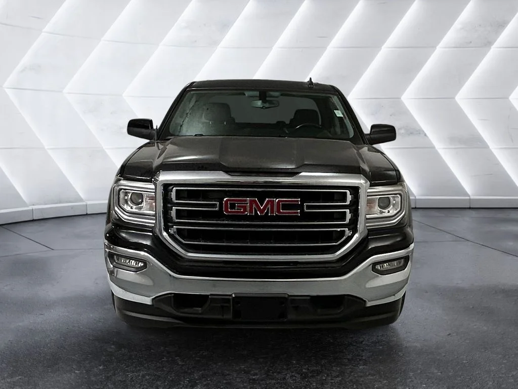 Used 2016 Black GMC SLE image 2