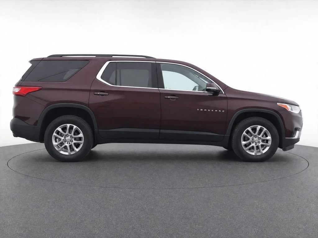 Used 2019 BLACK CURRANT METALLIC Chevrolet LT Cloth image 8