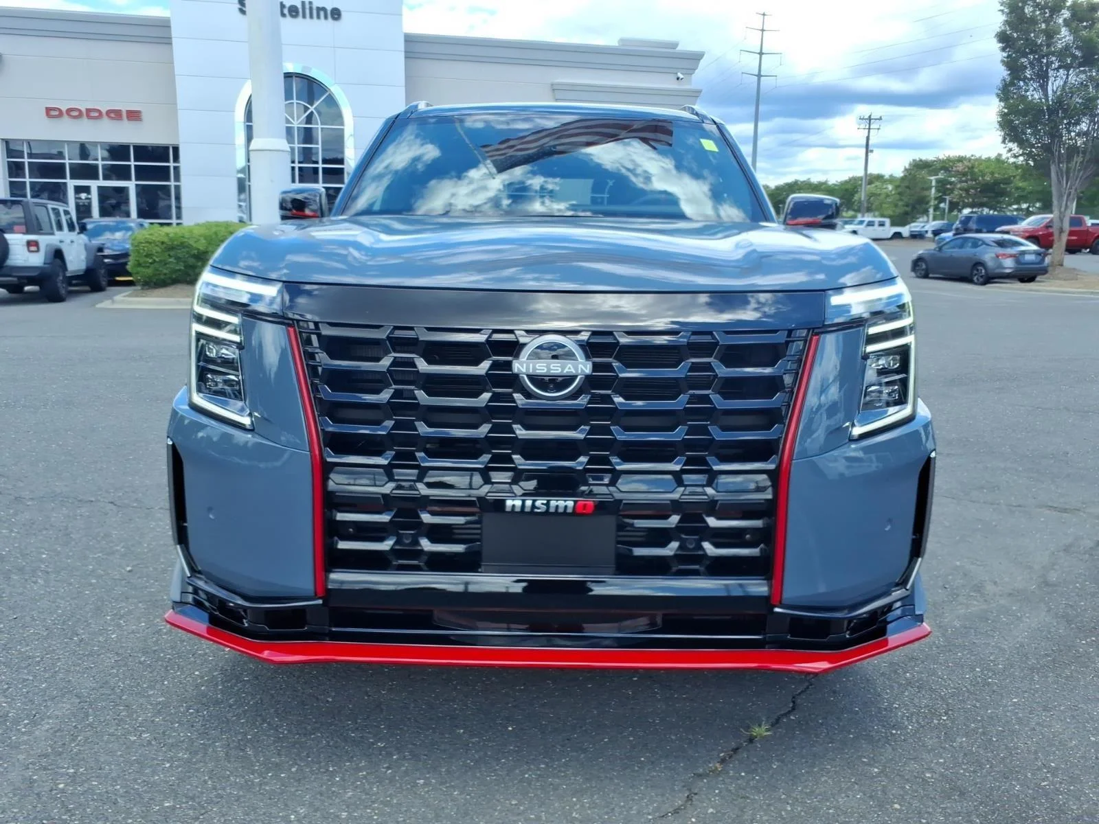 Used 2026 NISMO Stealth Gray/Super Black Nissan NISMO image 13
