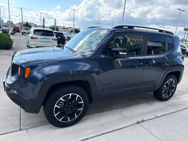 Certified Used 2023 Blue Jeep Latitude image 9