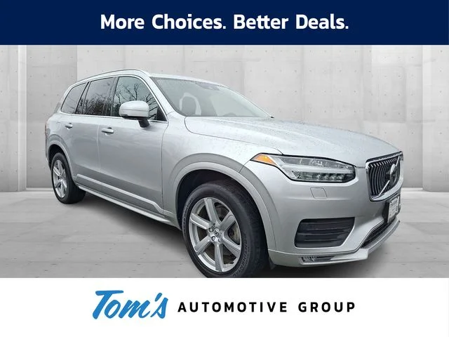 2022 Volvo XC90 T5 Momentum AWD's photo