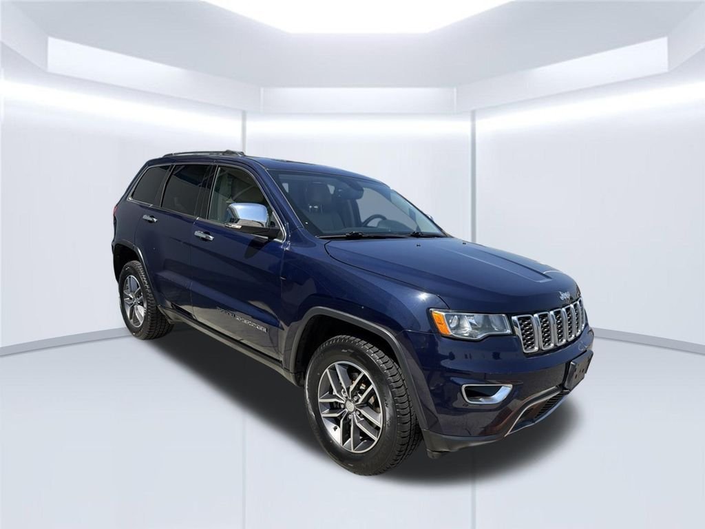 Used 2018 Blue Jeep Limited image 9