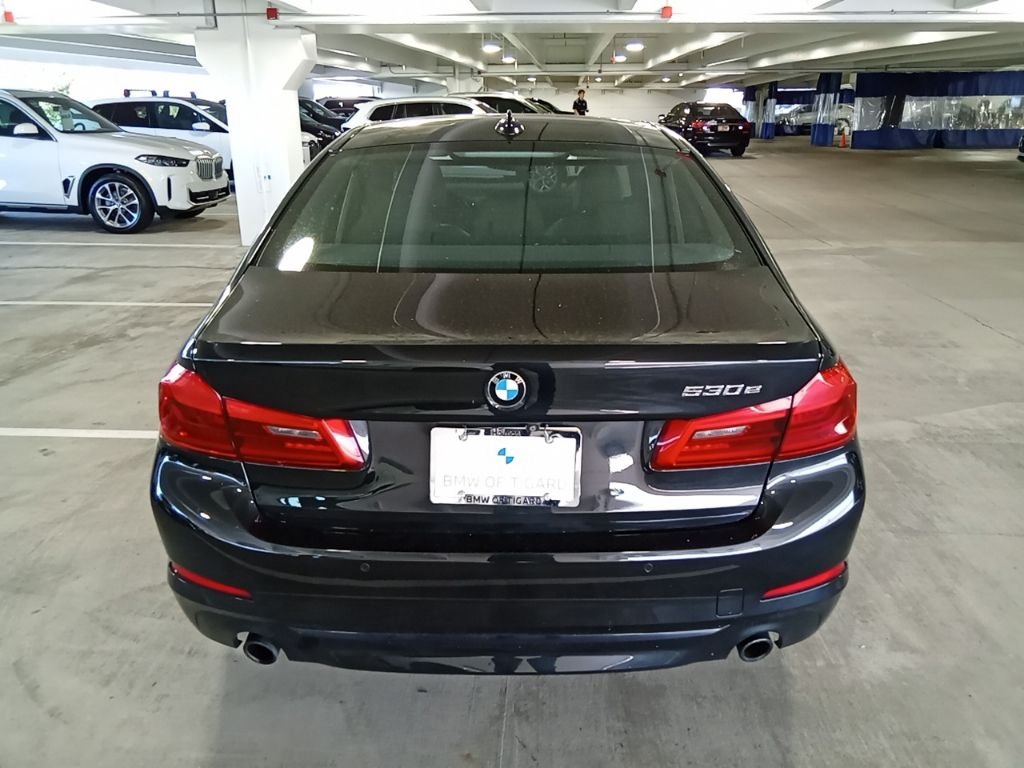 Used 2018 Black Sapphire Metallic BMW 530e xDrive iPerformance image 6