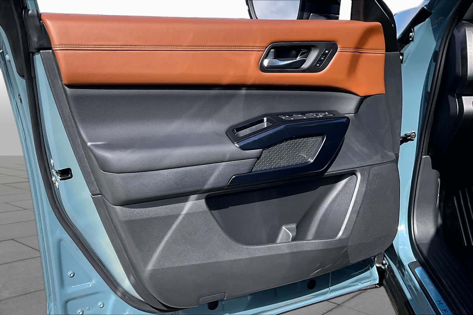 New 2026 Baltic Teal Pearl Nissan Platinum image 16