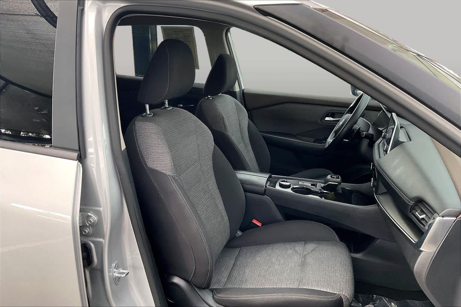 Used 2023 Brilliant Silver Metallic Nissan SV image 9