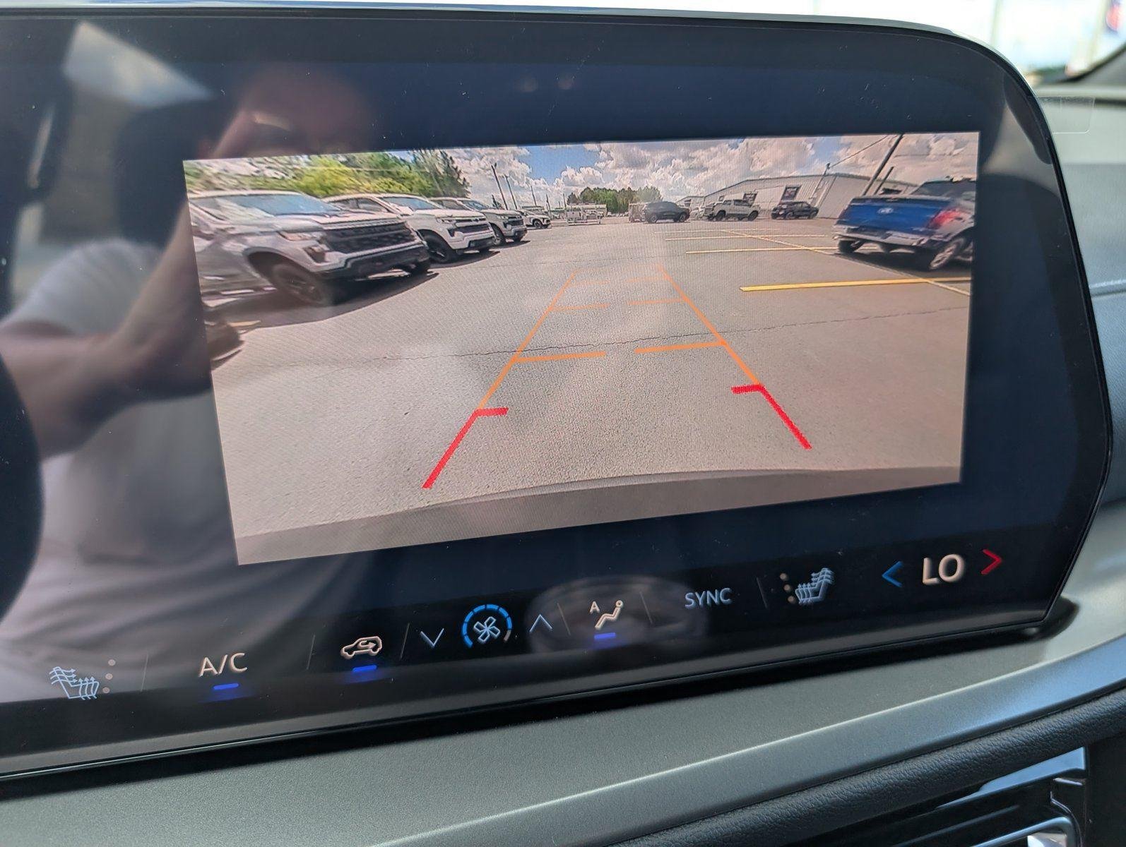 2026 Chevrolet Traverse LT - Photo 16