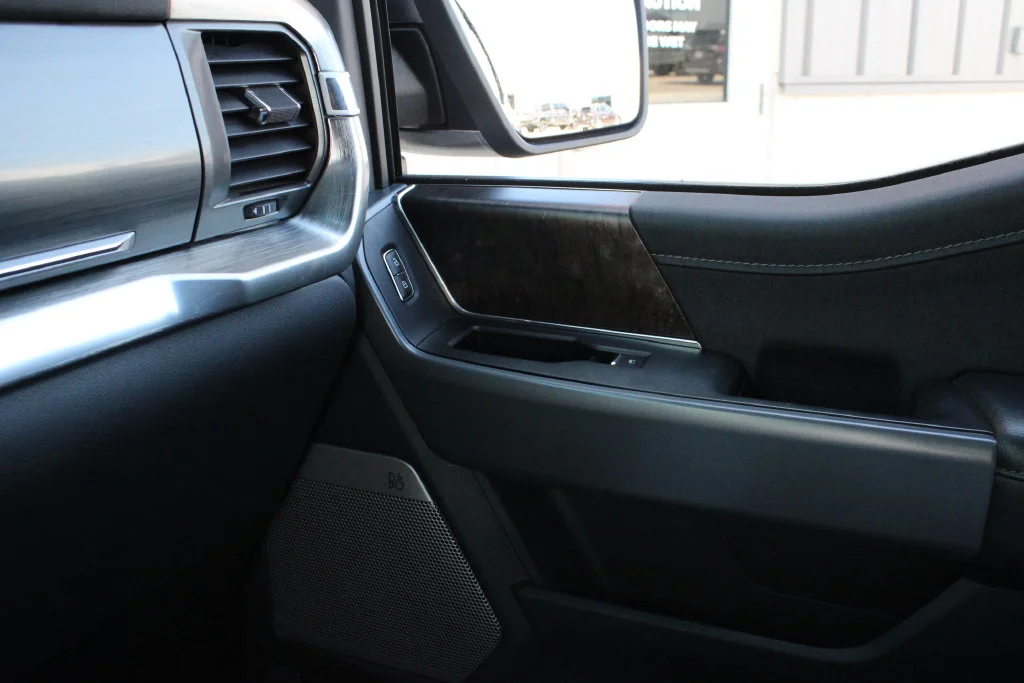 Used 2021 Gray Ford Lariat image 21