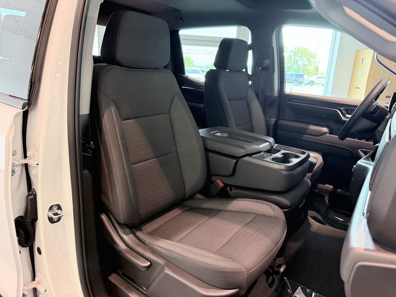 Used 2023 Summit White GMC Elevation image 31