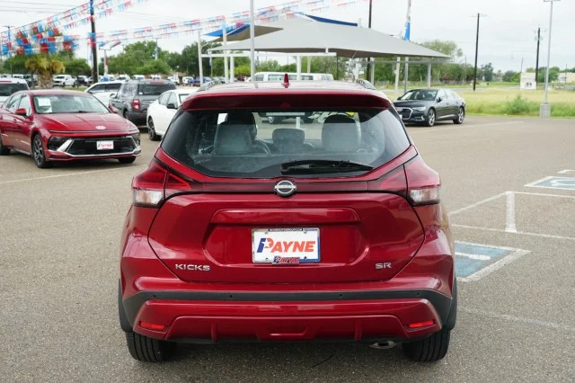 Used 2023 Scarlet Ember Tintcoat Nissan SR image 9