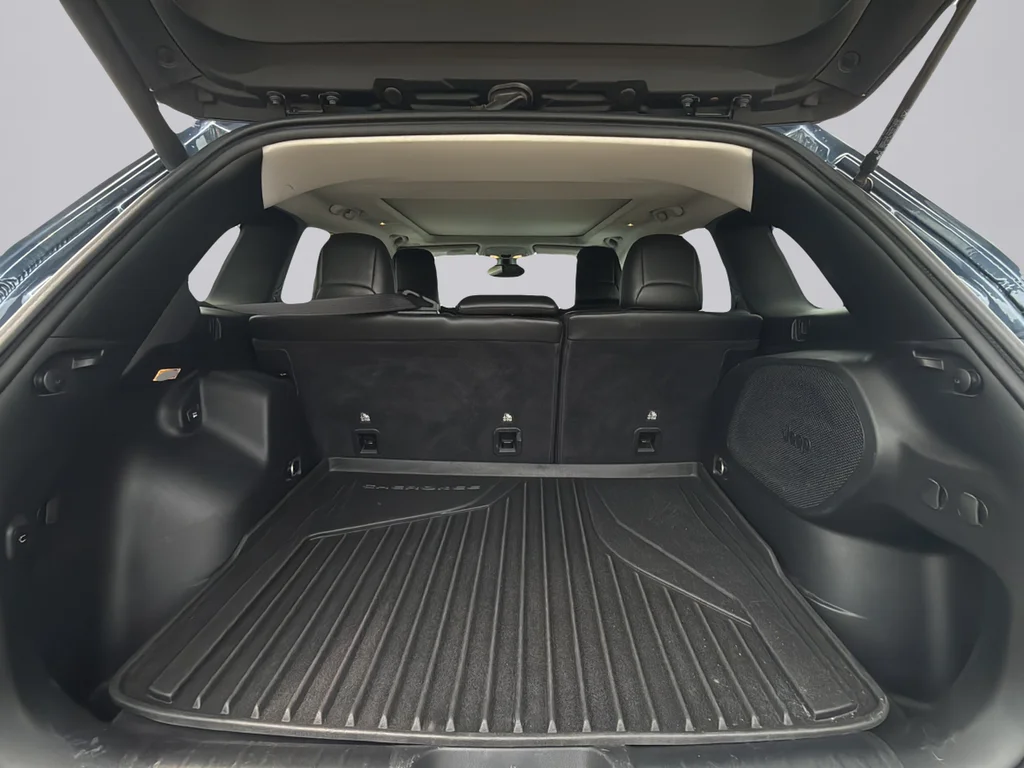 Used 2020 Slate Blue Pearlcoat Jeep Limited image 30
