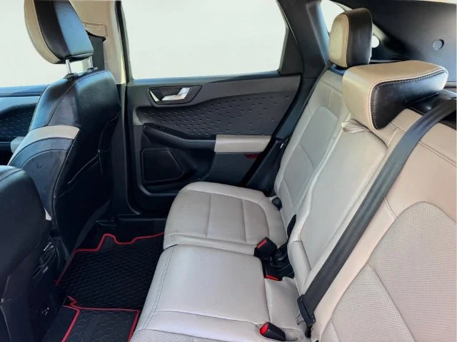 Used 2020 Red Ford SEL image 8