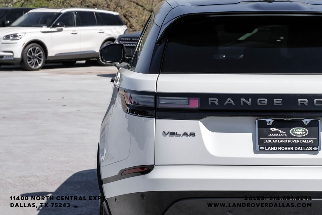 Used 2026 White Land Rover Dynamic SE image 54