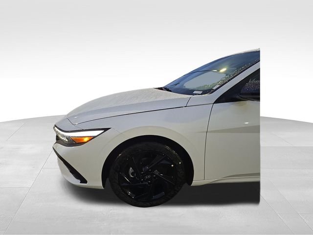 New 2026 White Hyundai SEL Sport image 10