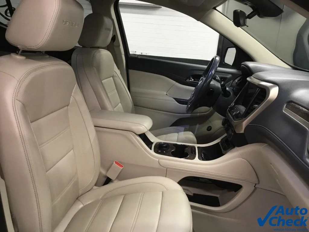 2020 GMC Acadia Denali - Photo 37