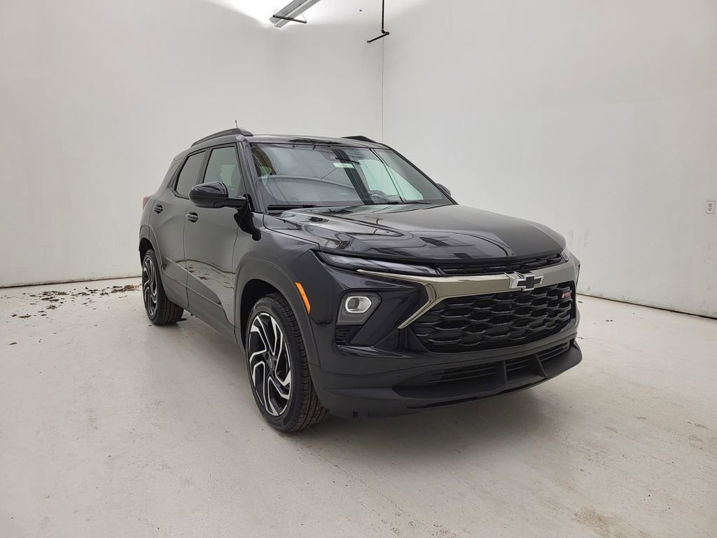 New 2026 Mosaic Black Metallic Chevrolet RS image 12