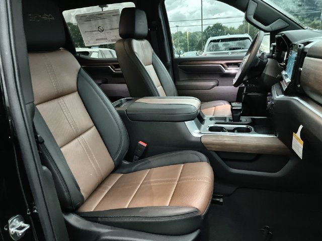 2026 Chevrolet Silverado 1500 photo 34 of 42