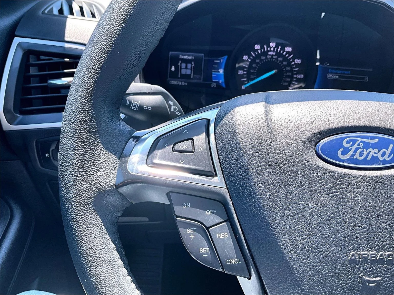 Used 2024 White Ford SEL image 19