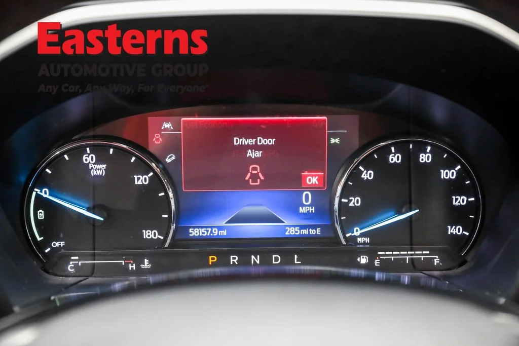 Used 2021 Black Ford SEL image 18