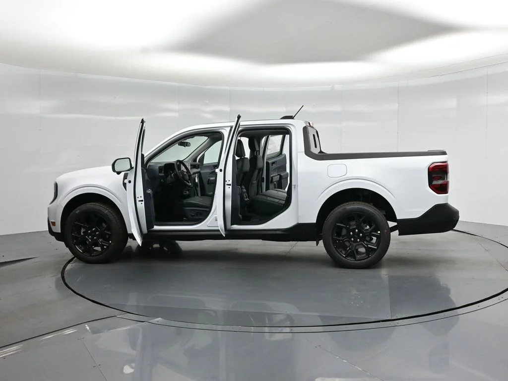 New 2026 White Ford Lariat image 35