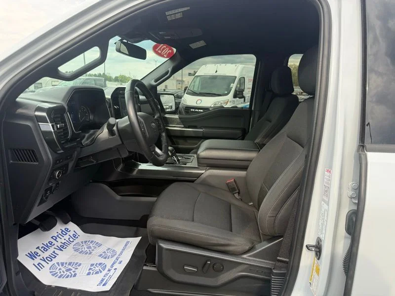 Used 2021 White Ford XLT image 12