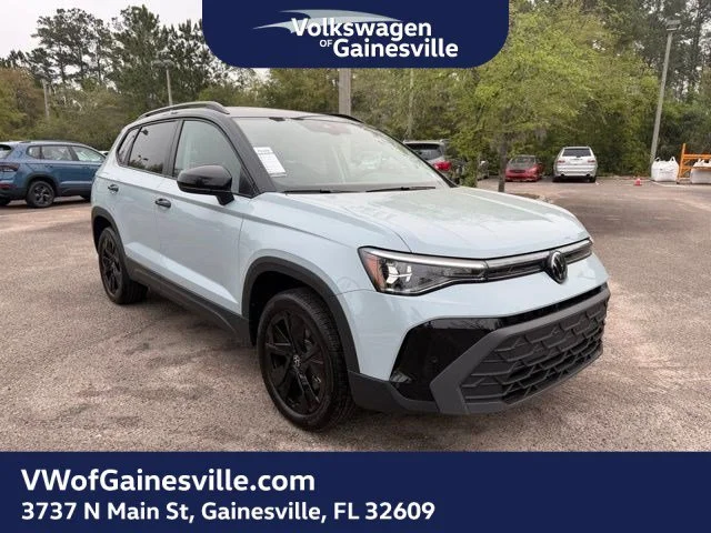 2026 Volkswagen Taos SE Black