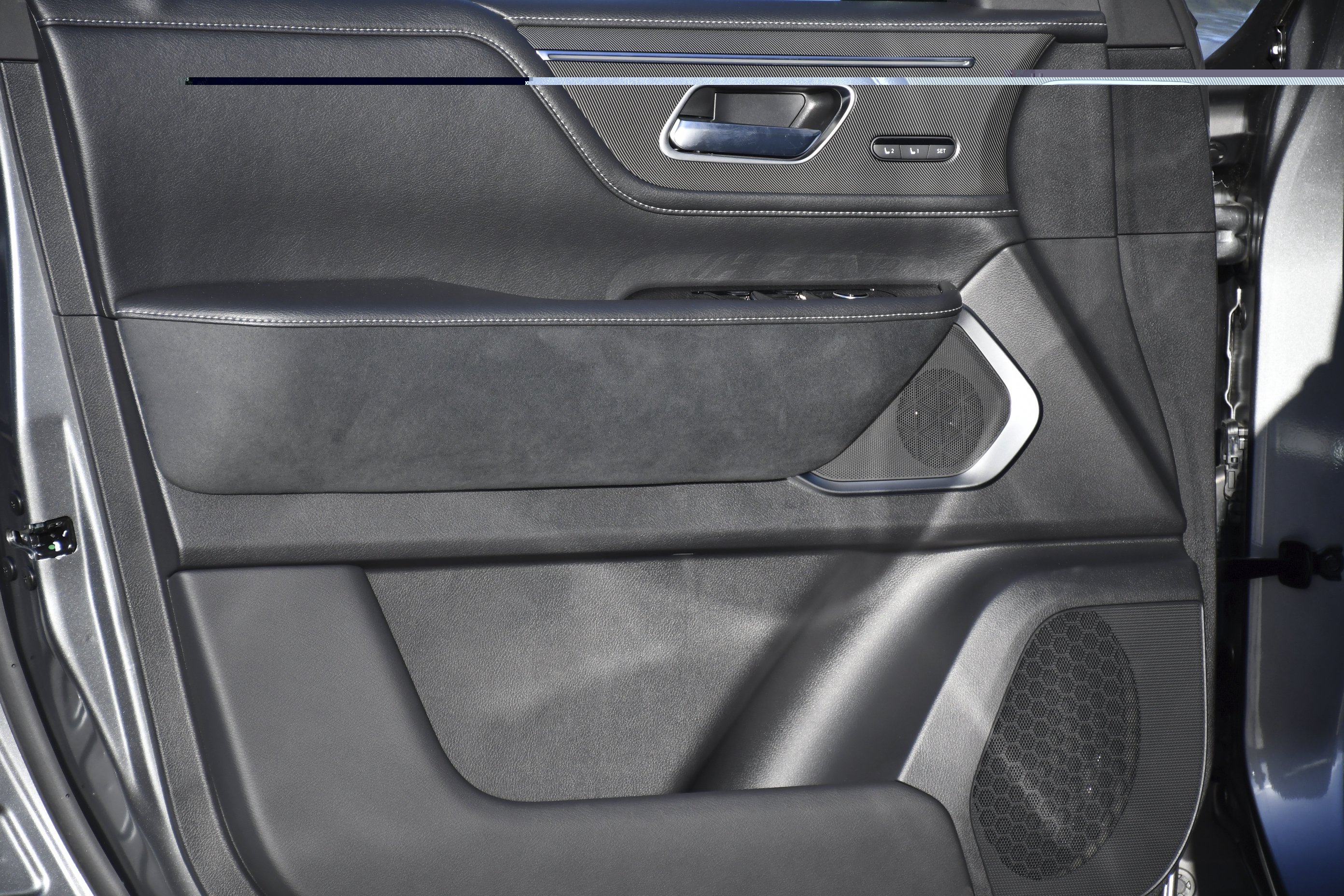 New 2027 DYNAMIC METAL INFINITI Luxe 2WD image 21