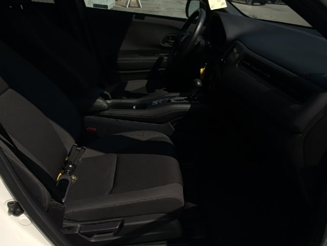 Used 2021 White Honda Sport image 34