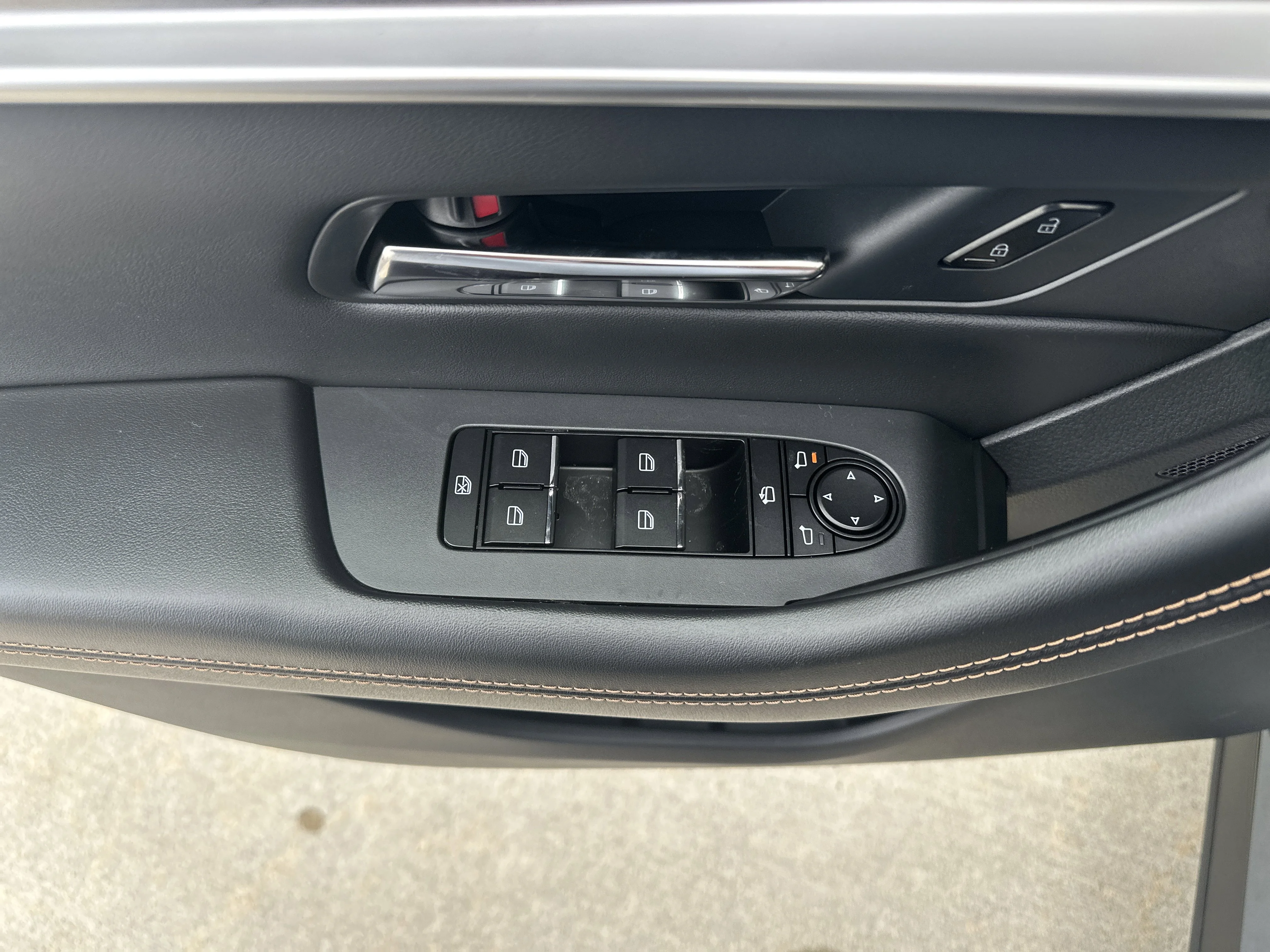 2026 Mazda CX-90 Premium Package - Photo 8